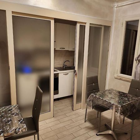 Rosilienza Suites Private Spa, Patio Garden Free Trasfer To & From Airport Фьюмичино Экстерьер фото