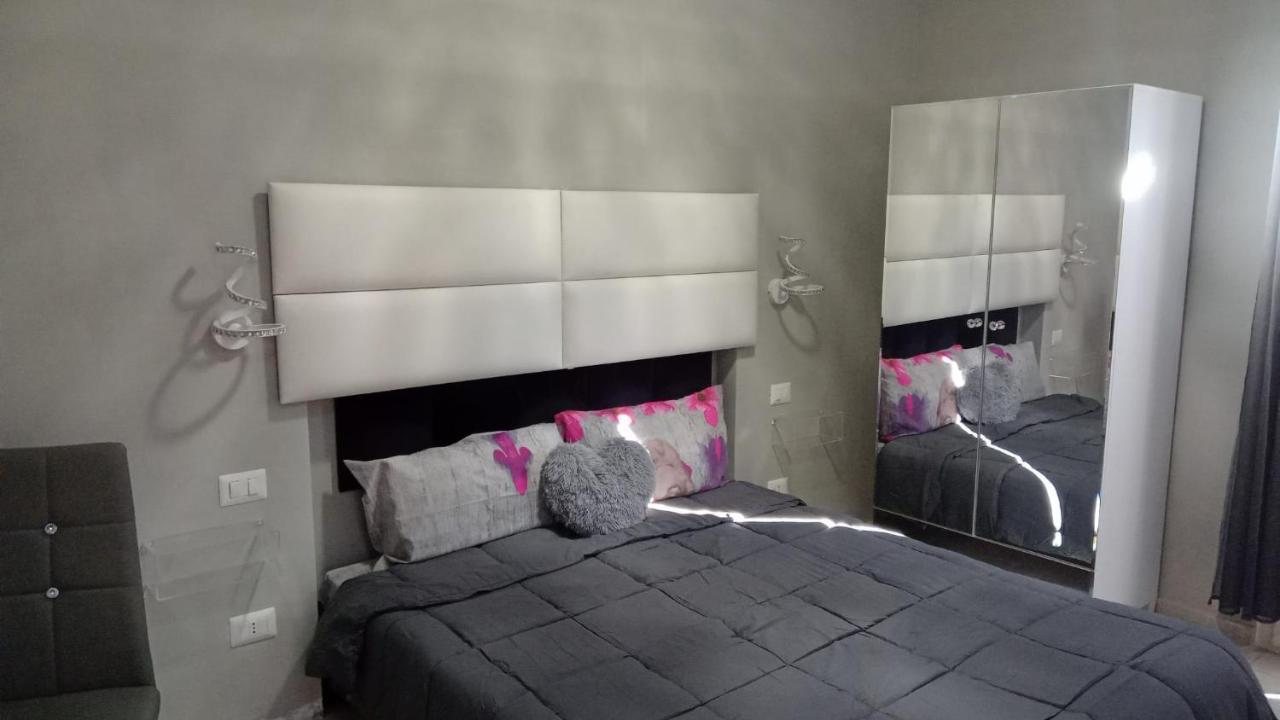 Rosilienza Suites Private Spa, Patio Garden Free Trasfer To & From Airport Фьюмичино Экстерьер фото