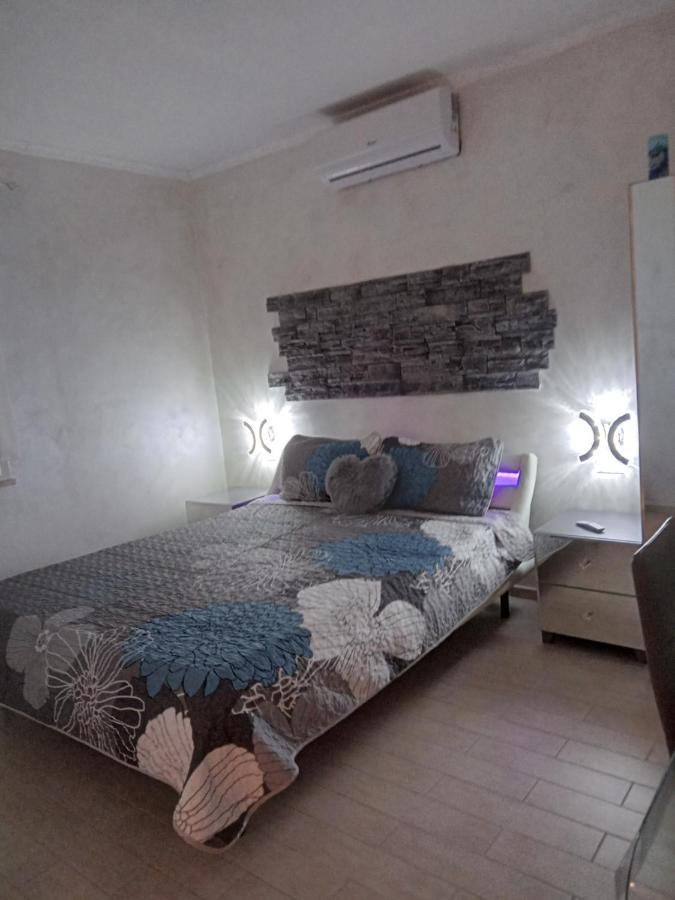 Rosilienza Suites Private Spa, Patio Garden Free Trasfer To & From Airport Фьюмичино Экстерьер фото